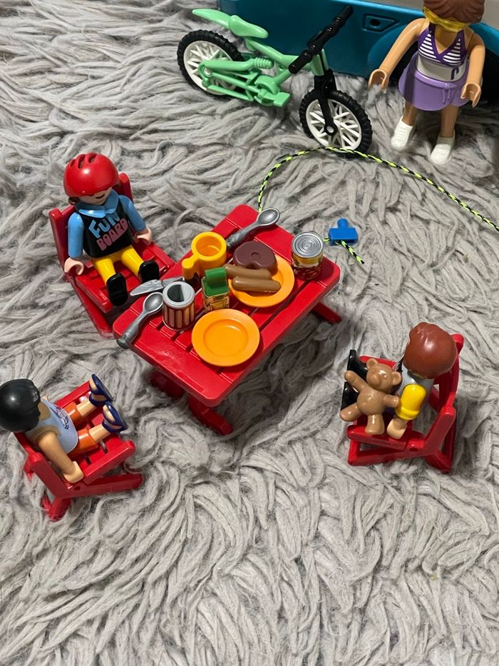 Camping car et famille playmobil - photo numéro 2