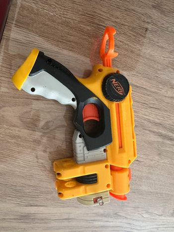 Pistolet nerf