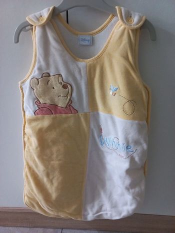 Gigoteuse Winnie en parfait état. 0/6 mois velours