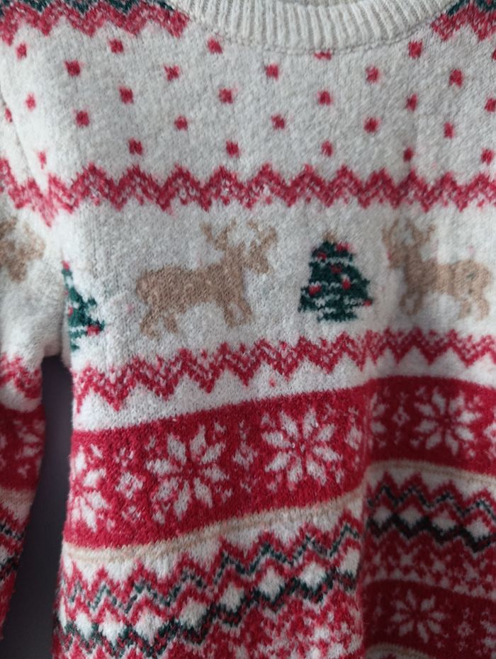 Pull de Noël enfant – Primark – 7/8 ans - photo numéro 4