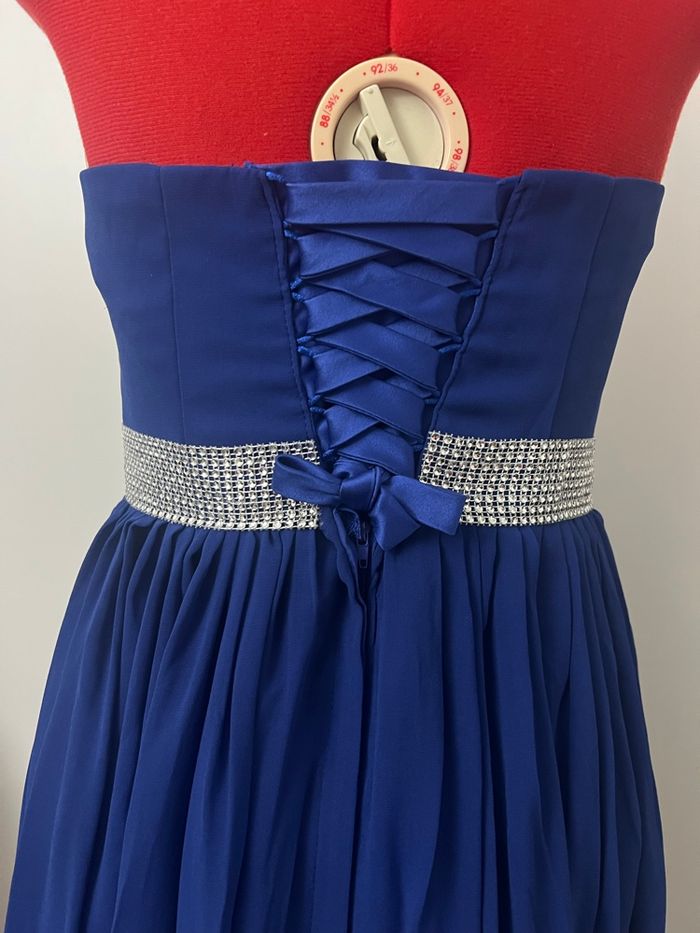 Robe bustier asymétrique bleu roi et argent - photo numéro 8