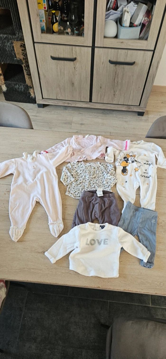 Lot de 10 vêtements d hiver, fille, taille 6 mois