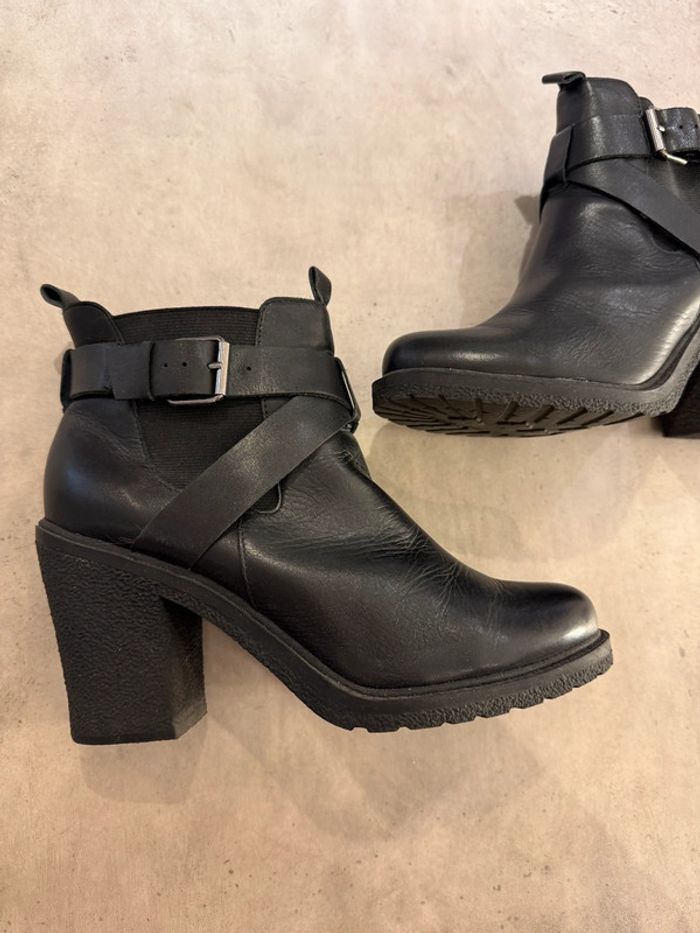 Bottines en cuir André pointure 38 - photo numéro 2