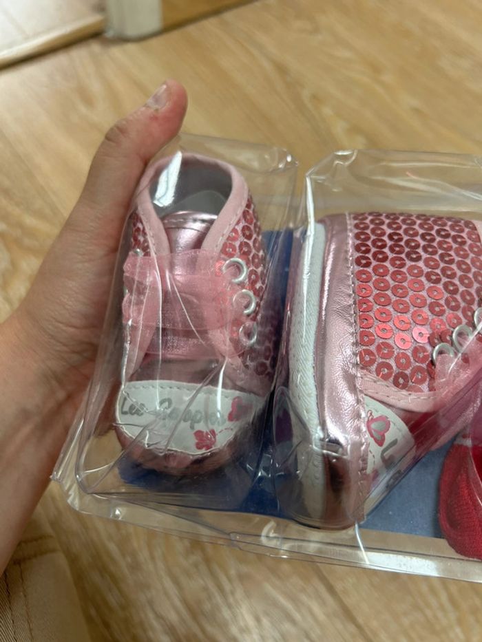 Coffret chaussons rose et chaussettes pour bébé nouveau né lee Cooper neuf - rose - photo numéro 2
