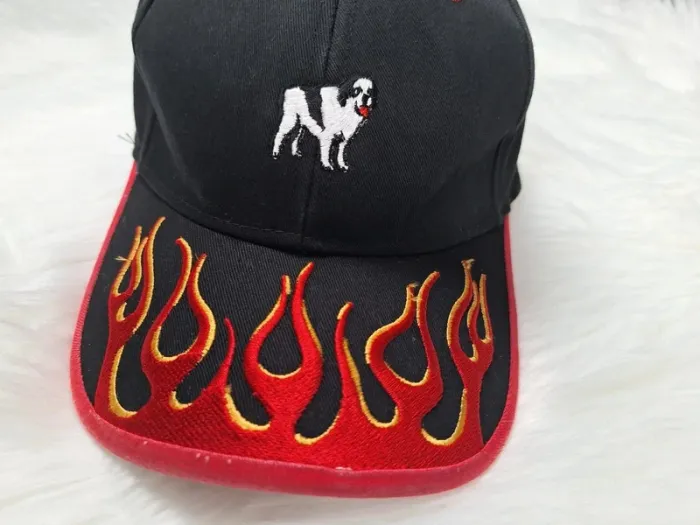 Casquette Harvard Square noire & rouge – Motif flammes – Vintage brodé (565) - photo numéro 2