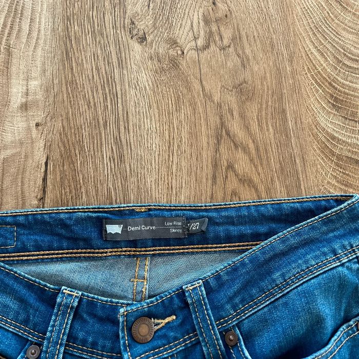 Jean/pantalon bleu Levi's Demi Curve Low Rise Skinny, taille : W 27 L 32 (36 taille française) - photo numéro 6