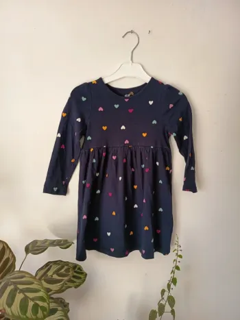 Robe manches longues, motifs petit cœur