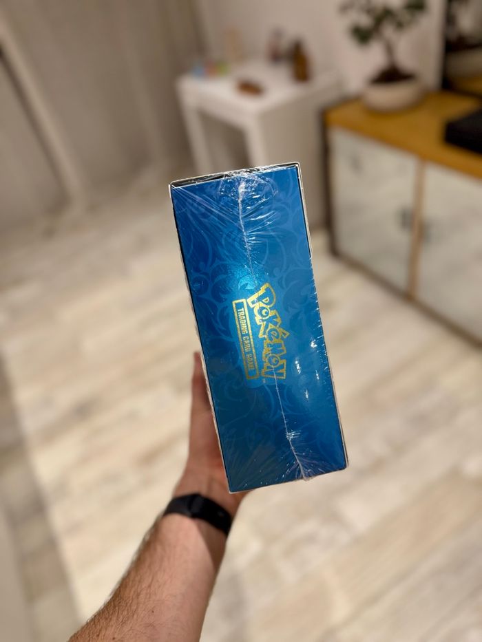 [NEUF] Coffret ultra premium UPC Pokémon ME02 flammes fantasmagoriques - photo numéro 2