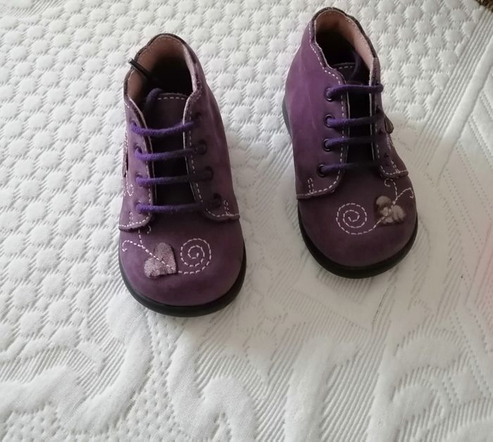 Chaussures Little Mary. Pointure 18. Neuve avec étiquette. - photo numéro 2