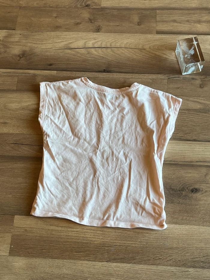 Je vend un le lot de 6 tee shirt filles taille 4 ans très bon état - photo numéro 11