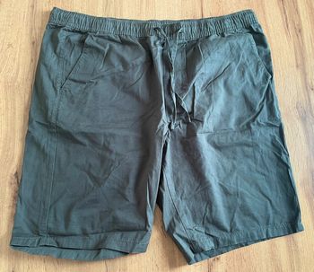 Short kaki 52