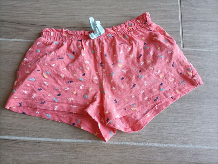 Short orange fille 8 ans Kiabi léger très bon état