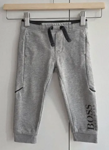 Bas de survêtement Hugo Boss, taille 2 ans