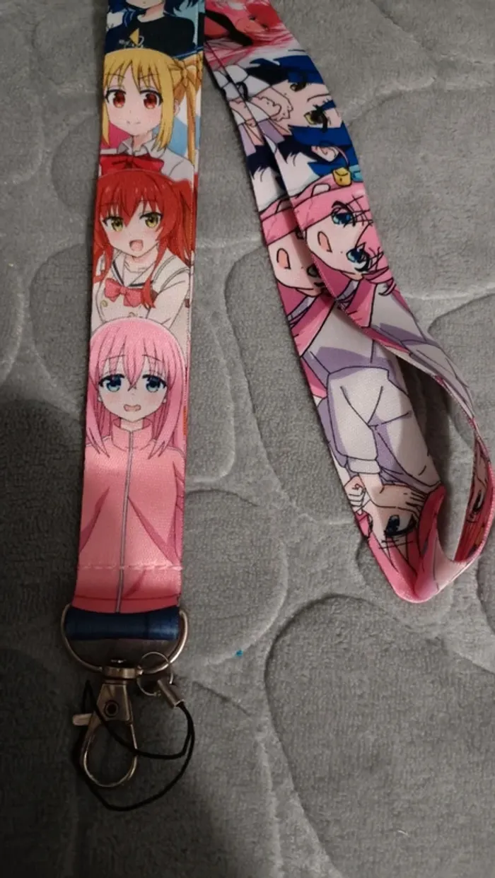 Un porte clés badge lanière tout de cou - photo numéro 5