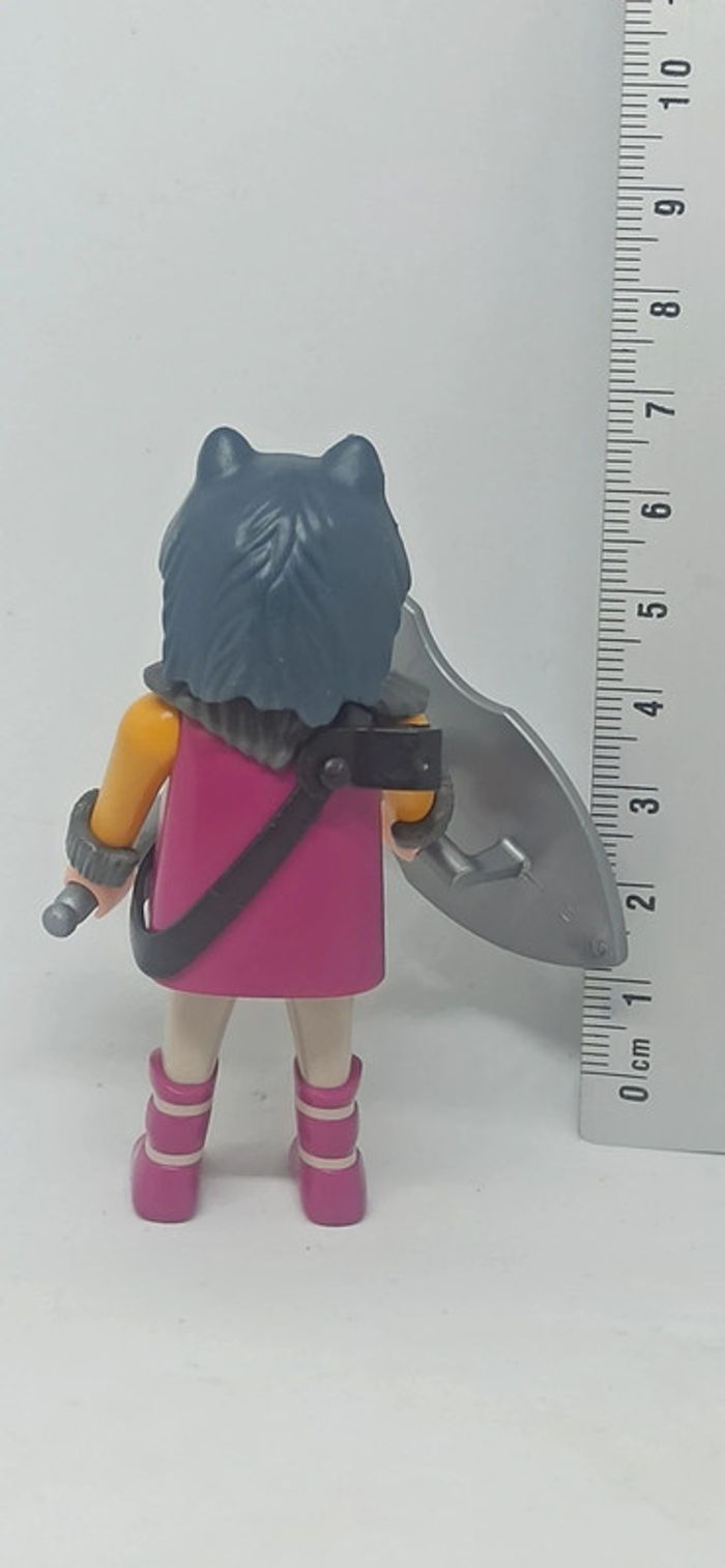 Homme viking avec tête de loup et bouclier taureau playmobil - photo numéro 3