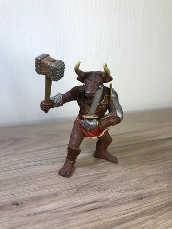 Créature figurine Papo mythique légendaire fantasy Minotaure