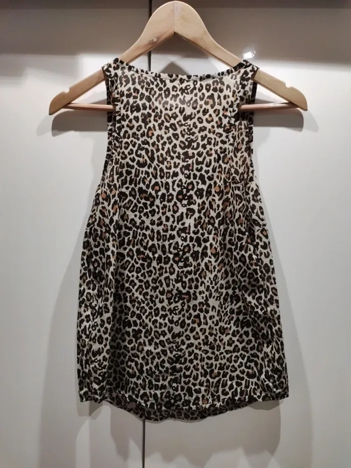 Lot 2 tops motifs léopard - 36 - très bon état - photo numéro 5