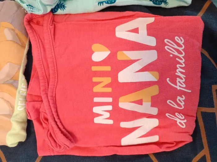 Lots de t shirt fille 3 ans très bon état. - photo numéro 3