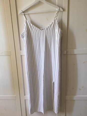 Robe blanche rayures