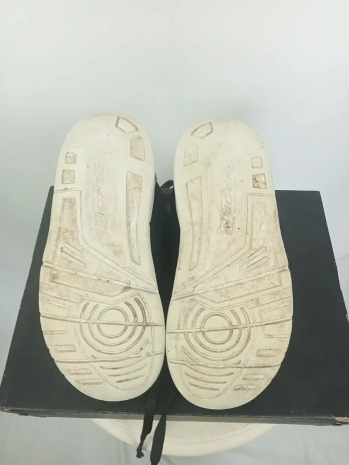 Baskets enfant Jordan  – sneakers - zapatillas - sneaker - turnschuhe - scarpe da ginnastica - photo numéro 5