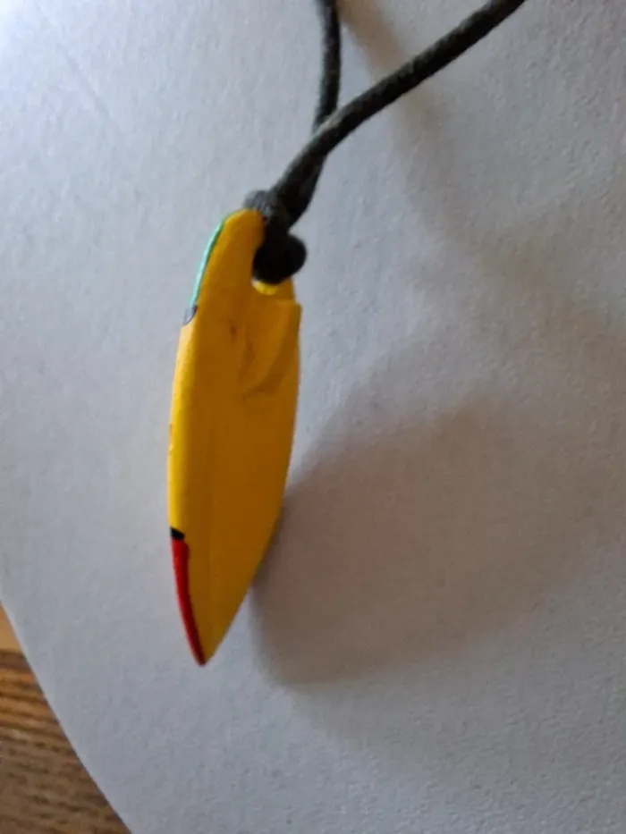 Collier pendentif "planche de surf" style reggae - photo numéro 3