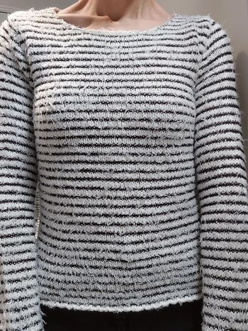 Pull neuf rayé noir et blanc