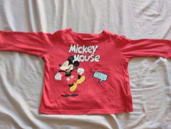 T-shirt manches longues Mickey taille 18 mois neuf