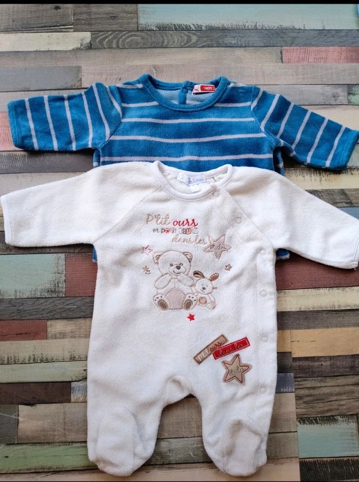 Lot de pyjamas 1 mois - photo numéro 2