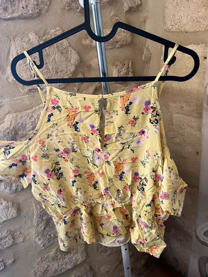 Haut jaune fleuri - photo numéro 5