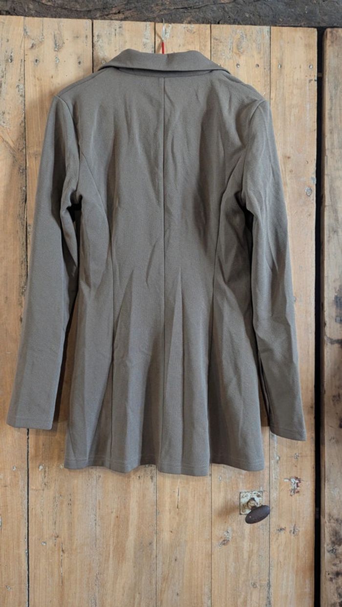 Les 2 vestes de tailleur Shein 10 € - photo numéro 3