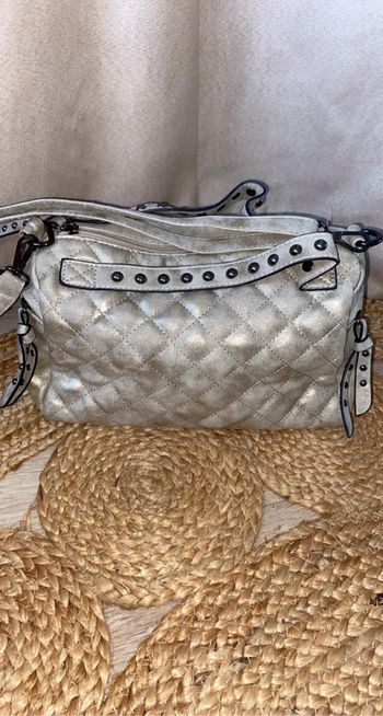 Sac besace avec bandoulière