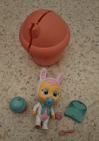 Cry babies Coney lapin blanc complet