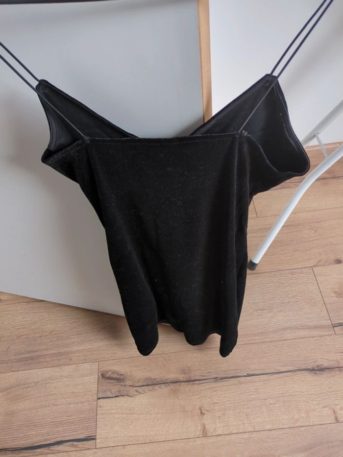 Petite robe noire à paillettes - photo numéro 3