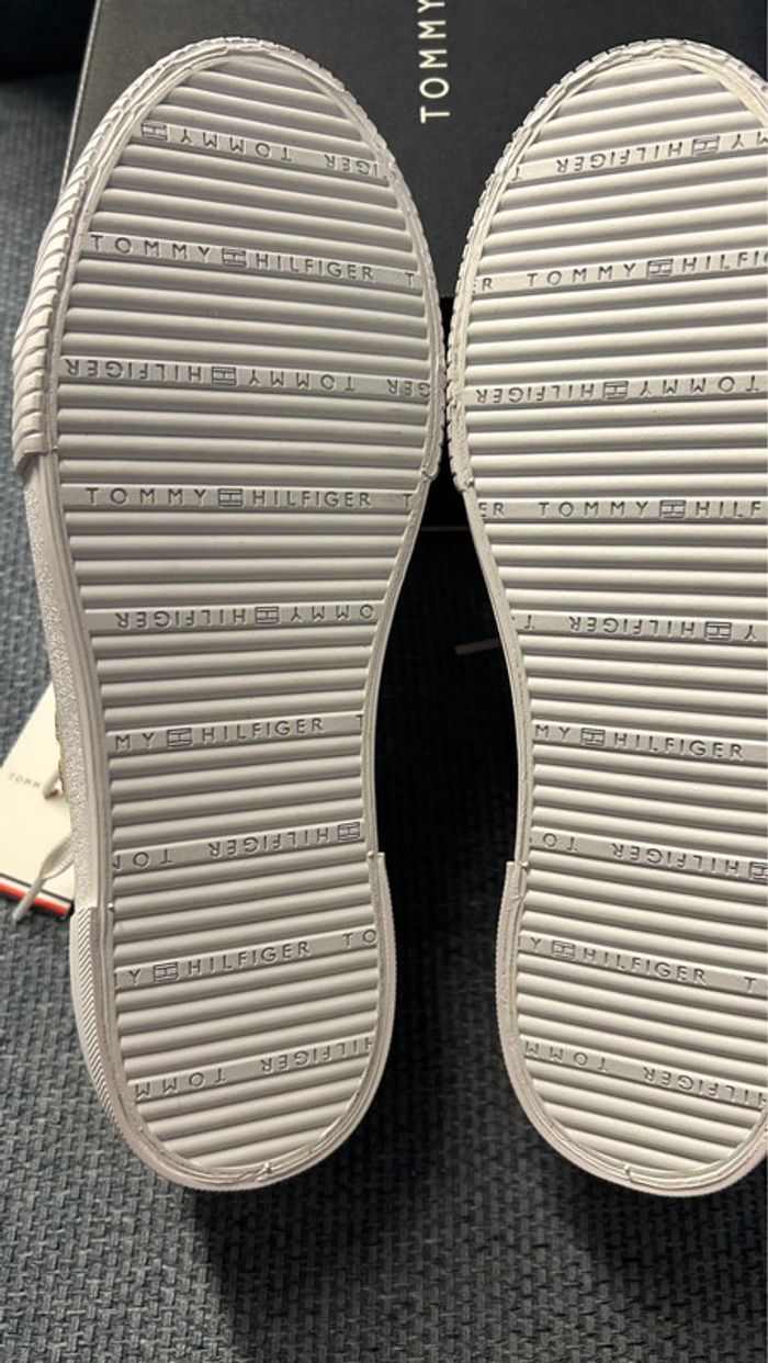 Sneakers - baskets Tommy Hilfiger neufs taille 39 - photo numéro 14