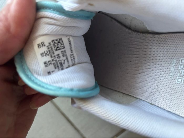 Baskets fille Puma – Taille 32 – Comme neuves - photo numéro 4