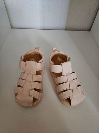 Chaussure bébé fille 18/19
