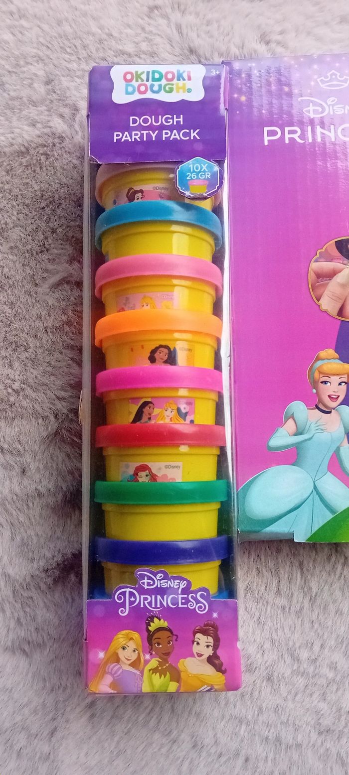 Lot princess neuf - photo numéro 2