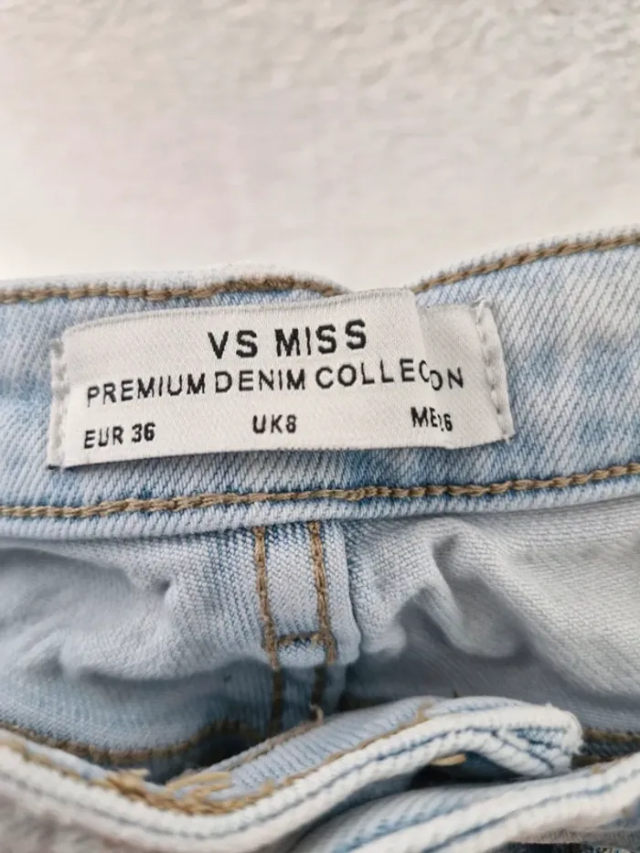 Jean skinny troué - photo numéro 3