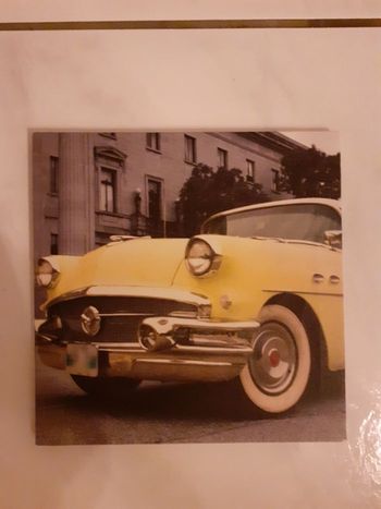 Cadre photo voiture jaune