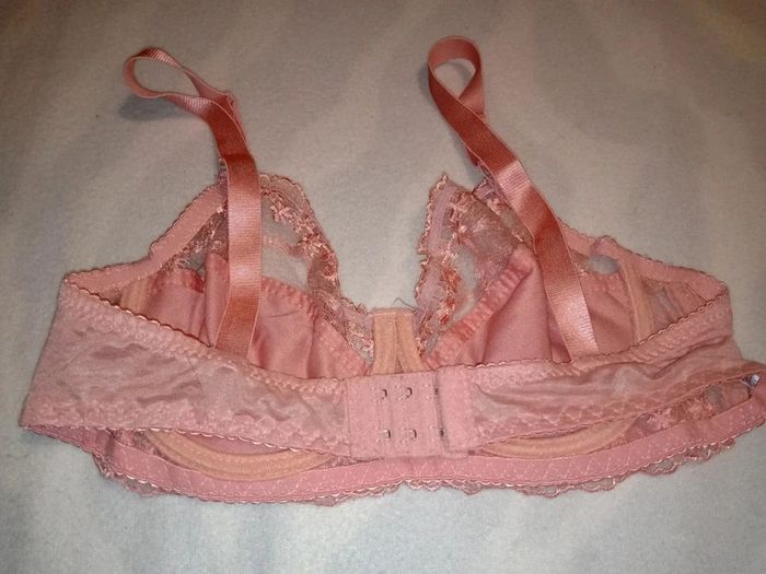 Soutien à gorge taille 95C - photo numéro 2