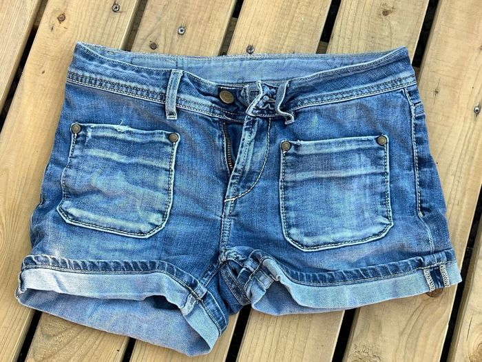 Short School Rag, taille 27 très bon état, très joli 30 €