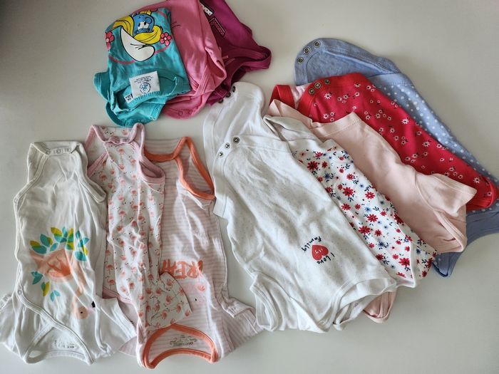 Lot bodies manches courtes