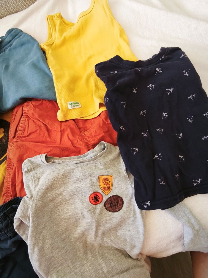 Gros lot vêtements garçon 26 pièces - photo numéro 2