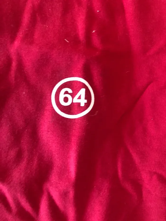 Teeshirt rouge - photo numéro 2