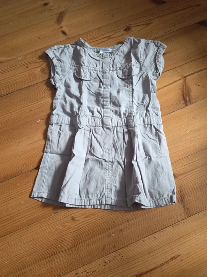 Lot de 3 robes manche courte 12 mois. - photo numéro 4