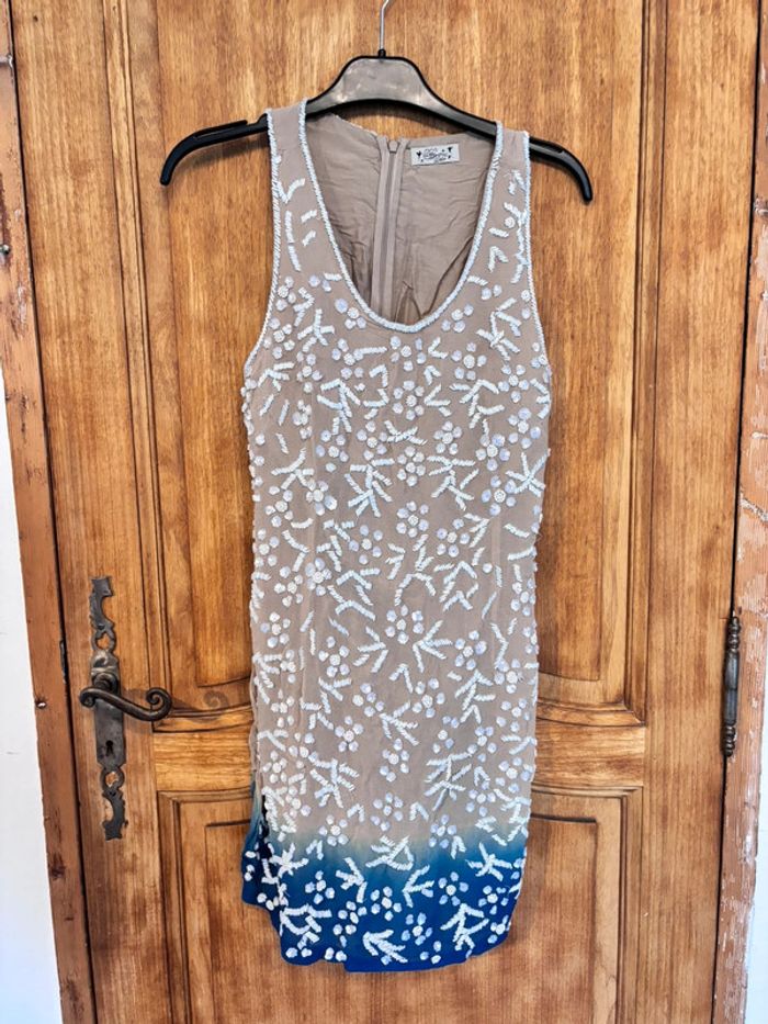 Robe à perles & sequins