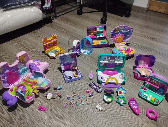 Polly pocket