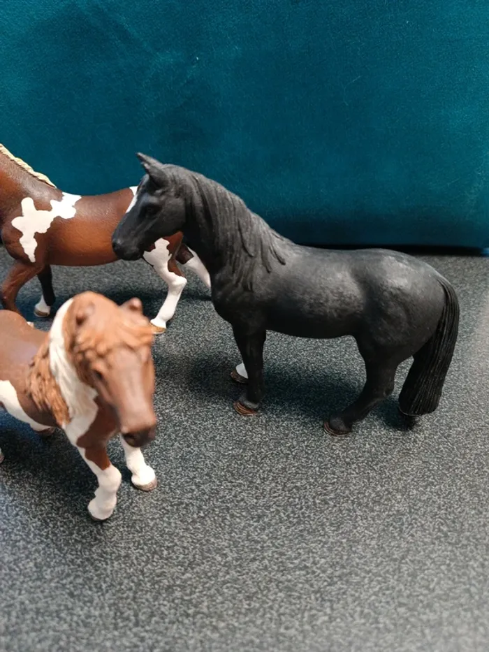 Lot 3 chevaux figurines - photo numéro 3