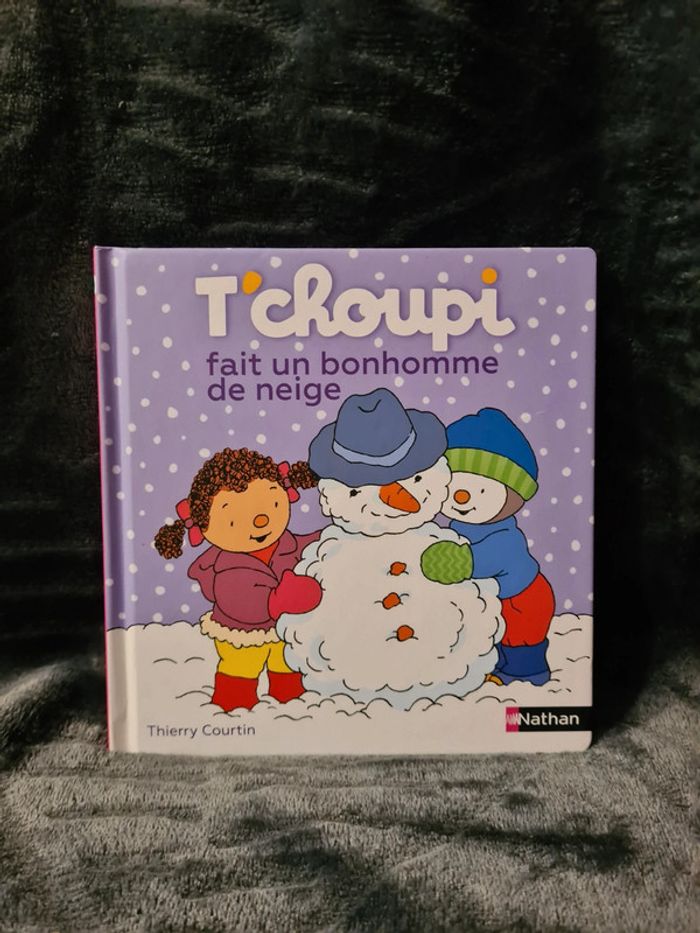 T'choupi fait un bonhomme de neige 12