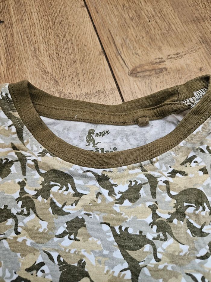 T.shirt manches longues kaki motif dinausores Lupilu 5 ans - photo numéro 3